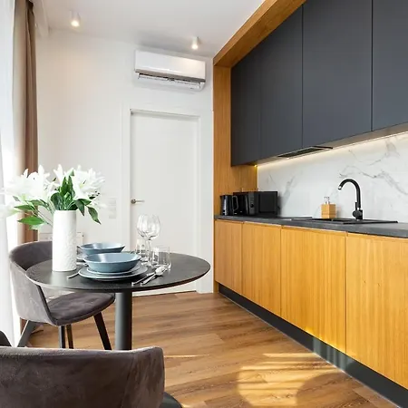 Moduo By Renters Prestige * Varsóvia